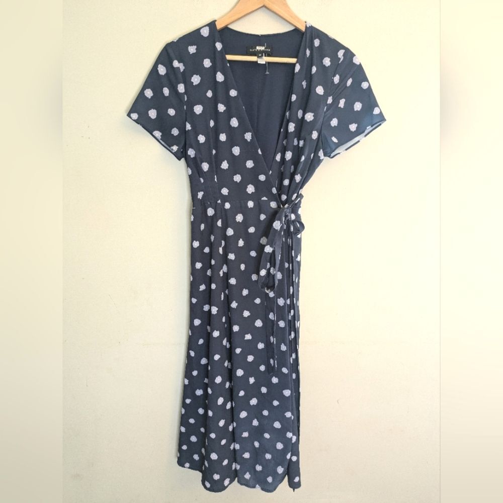 Slate And Willow Navy Ditzy Floral Wrap Dress Size M